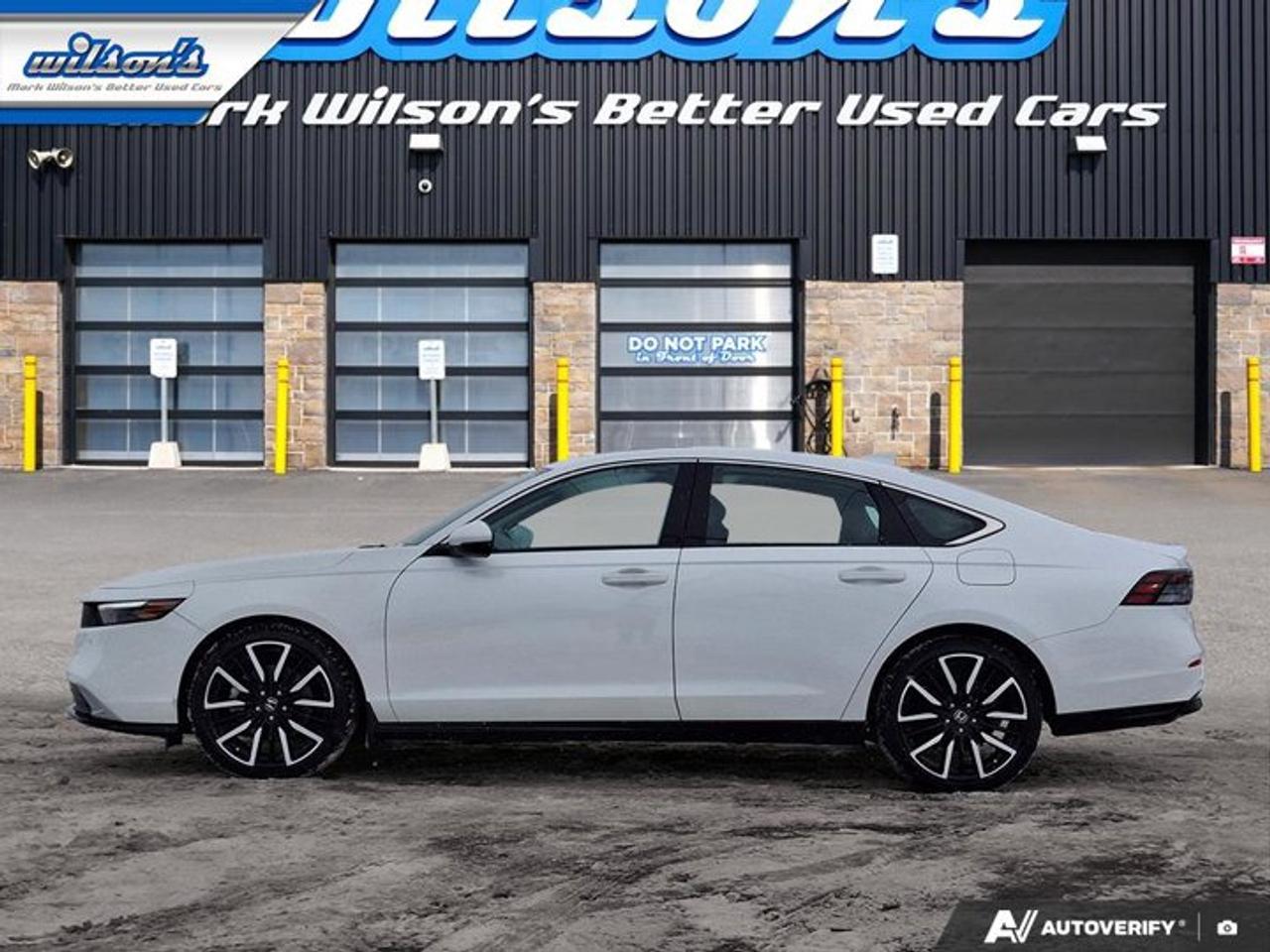 2024 Honda Accord Hybrid Touring | Leather | Sunroof | Nav | Adaptive Cruise | Cooled + Heated Seats | Heated Wheel & More ! Photo