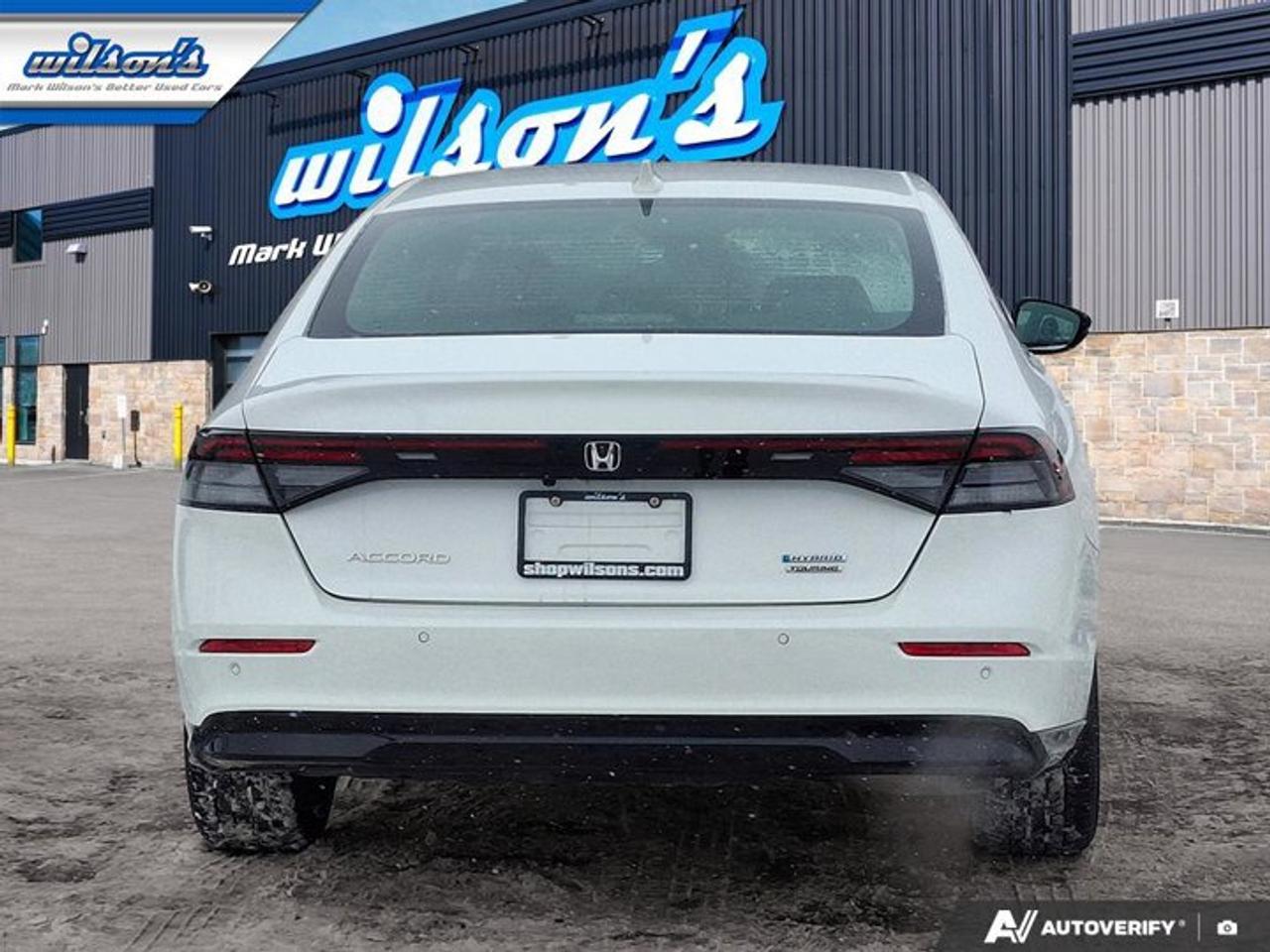 2024 Honda Accord Hybrid Touring | Leather | Sunroof | Nav | Adaptive Cruise | Cooled + Heated Seats | Heated Wheel & More ! Photo3