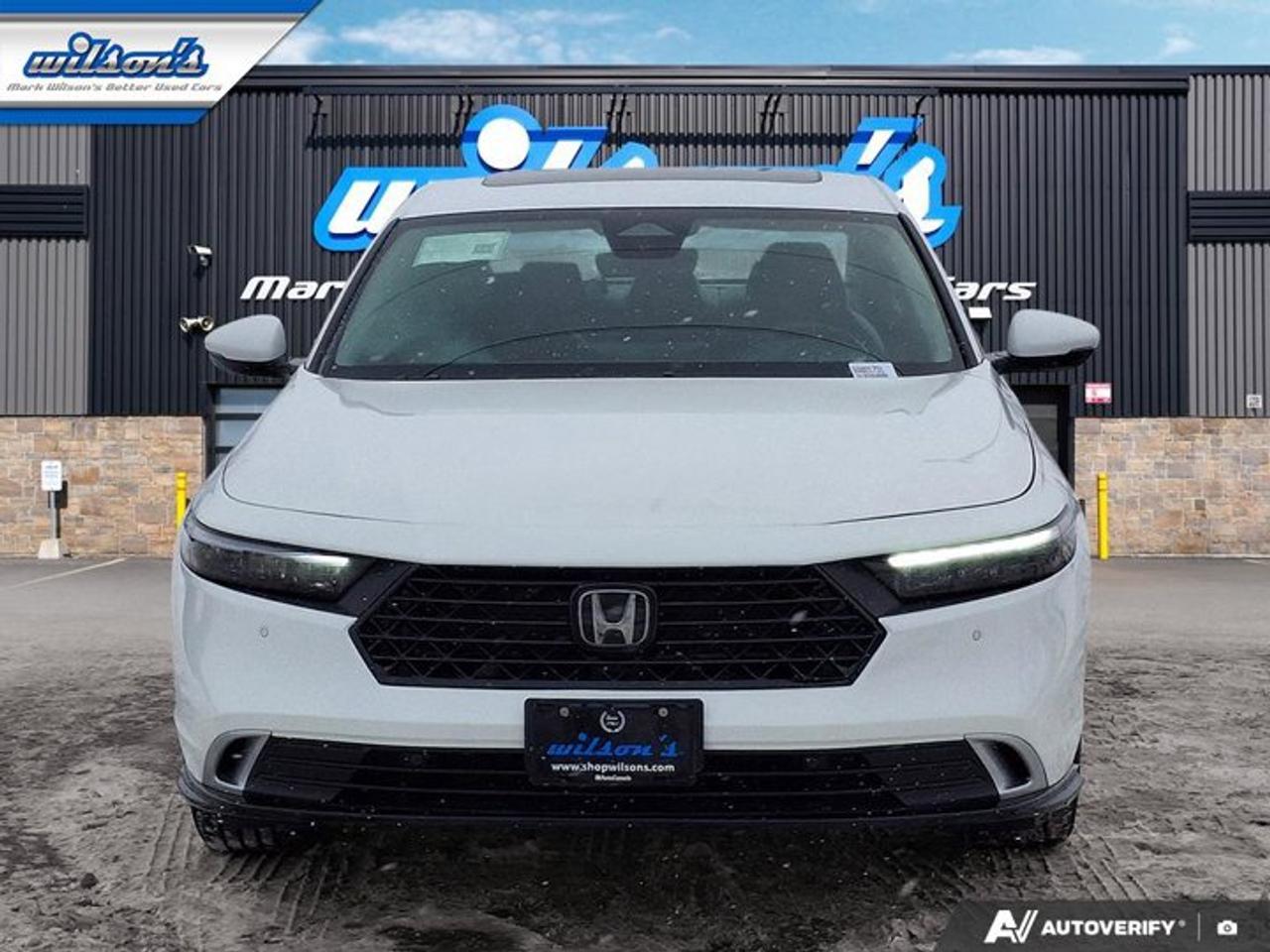 2024 Honda Accord Hybrid Touring | Leather | Sunroof | Nav | Adaptive Cruise | Cooled + Heated Seats | Heated Wheel & More ! Photo