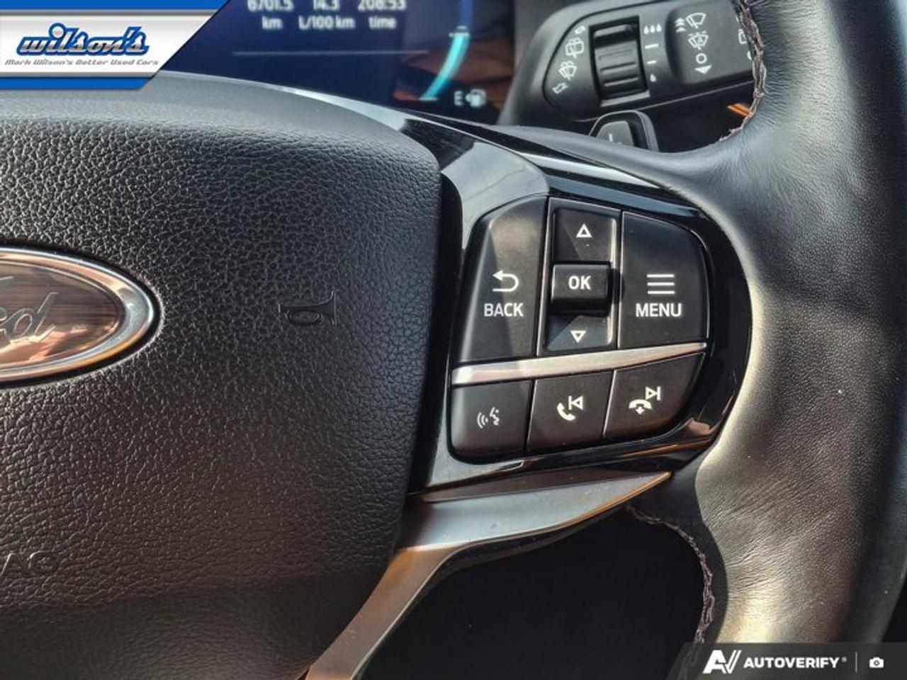 2021 Ford Explorer Platinum | Loaded | EcoBoost | Leather | Moonroof | and More ! Photo