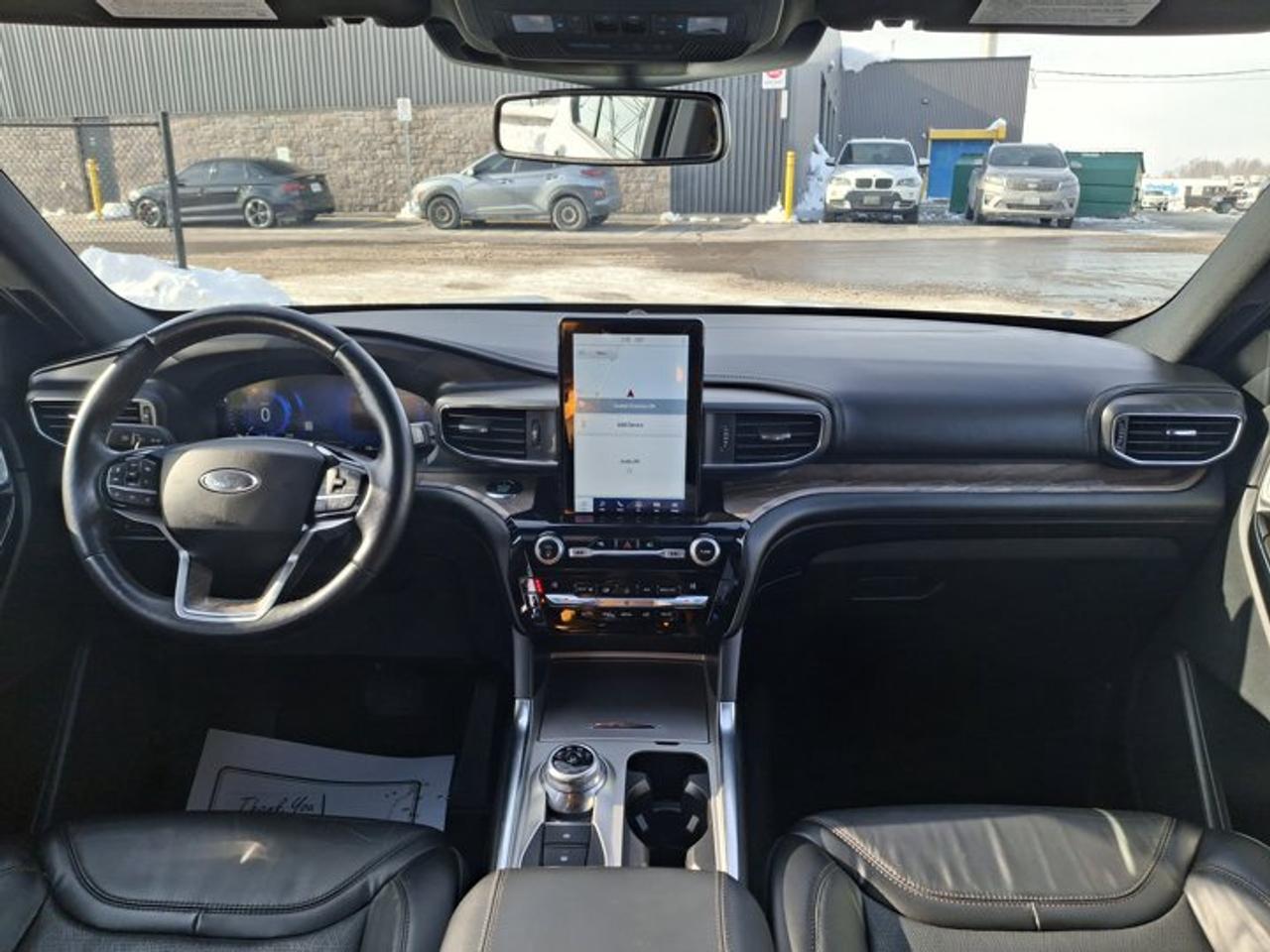 2021 Ford Explorer Platinum | Loaded | EcoBoost | Leather | Moonroof | and More ! Photo