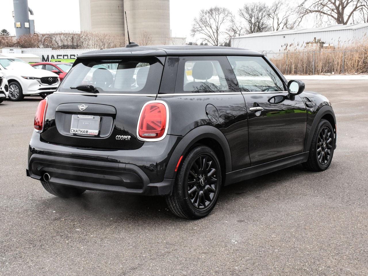 2024 MINI 3 Door Cooper FWD Photo3