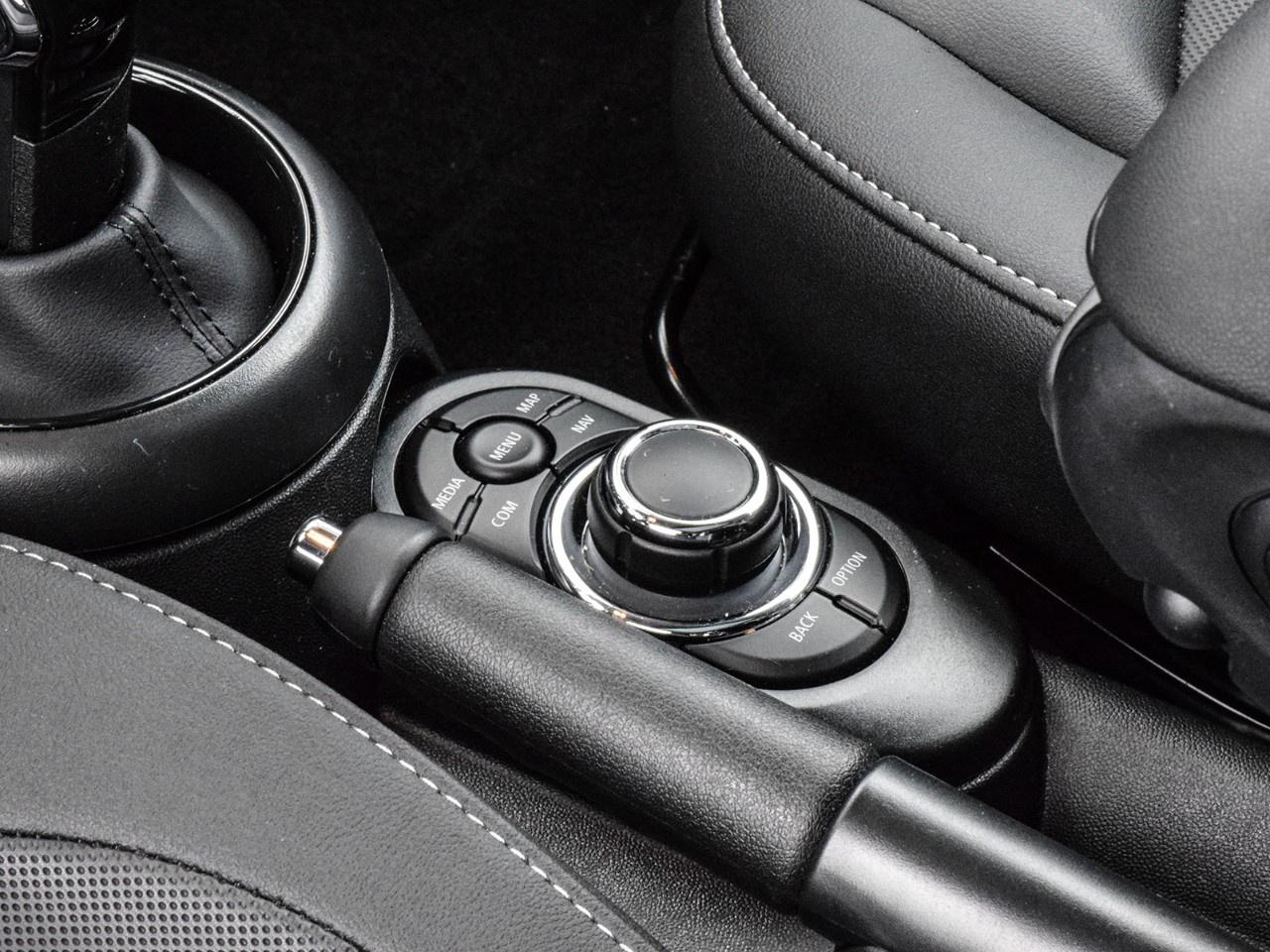 2024 MINI 3 Door Cooper FWD Photo