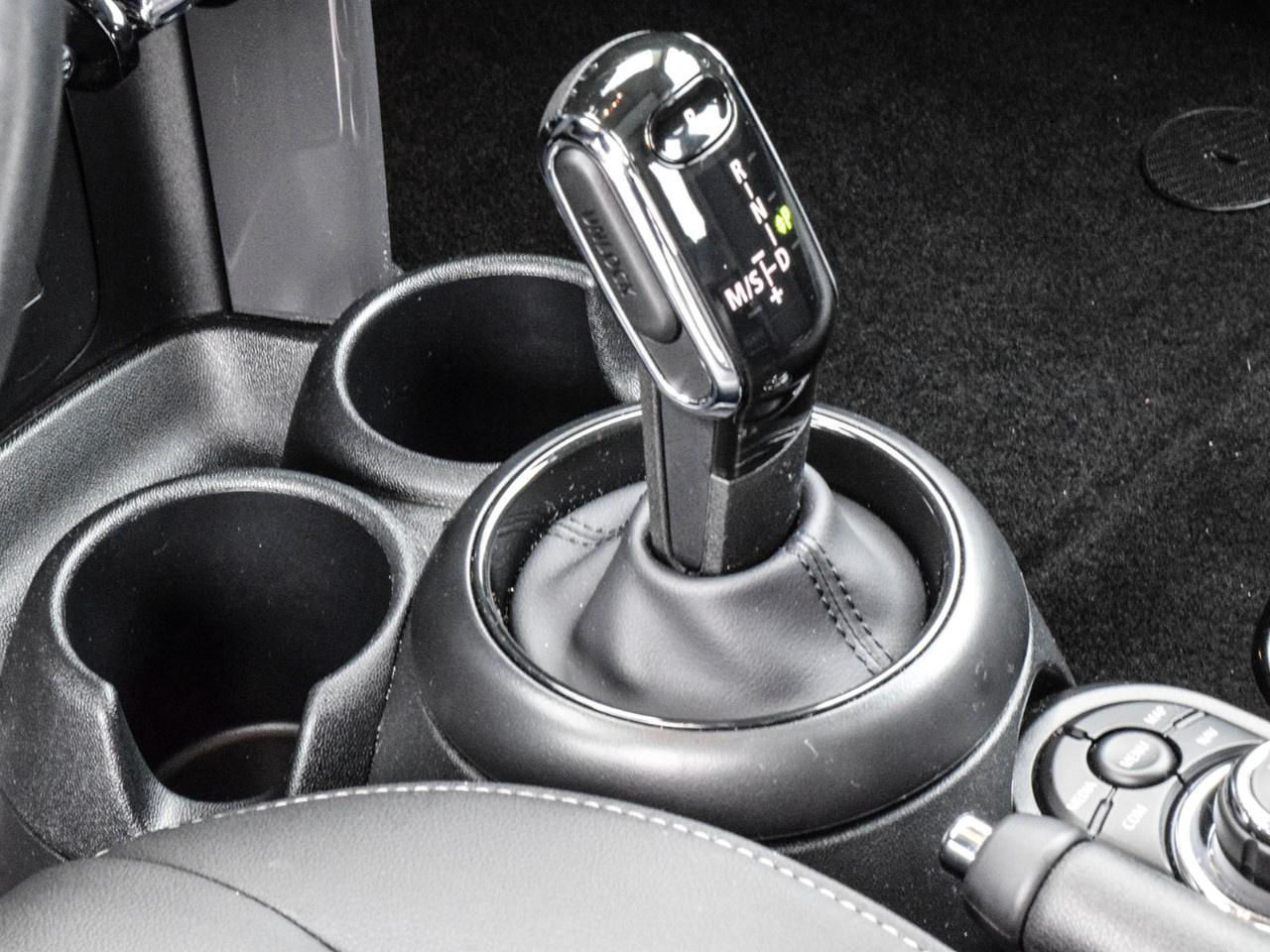 2024 MINI 3 Door Cooper FWD Photo