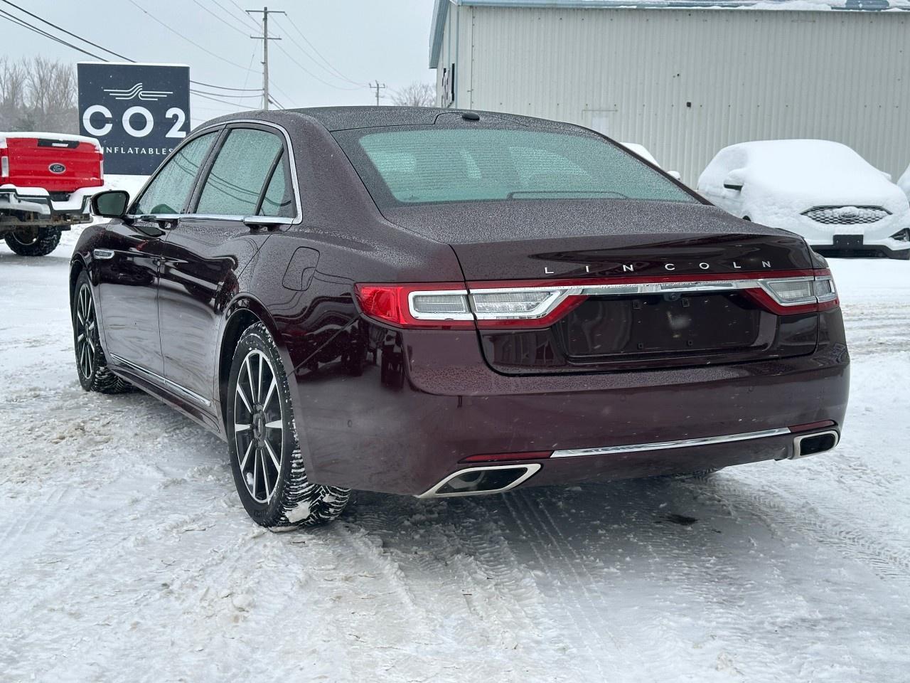 2017 Lincoln Continental 4DR SDN RESERVE Photo