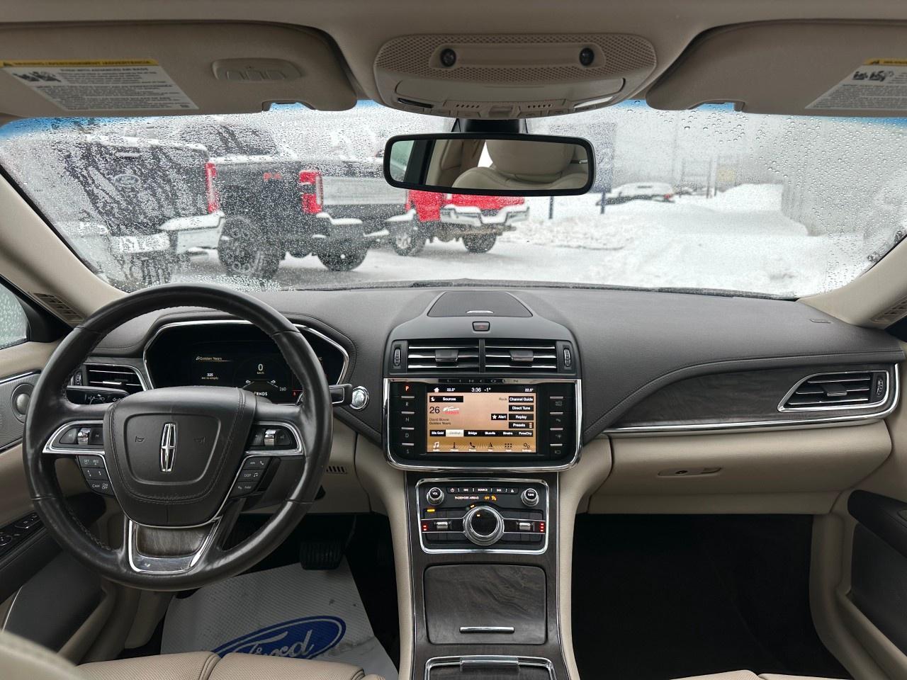 2017 Lincoln Continental 4DR SDN RESERVE Photo