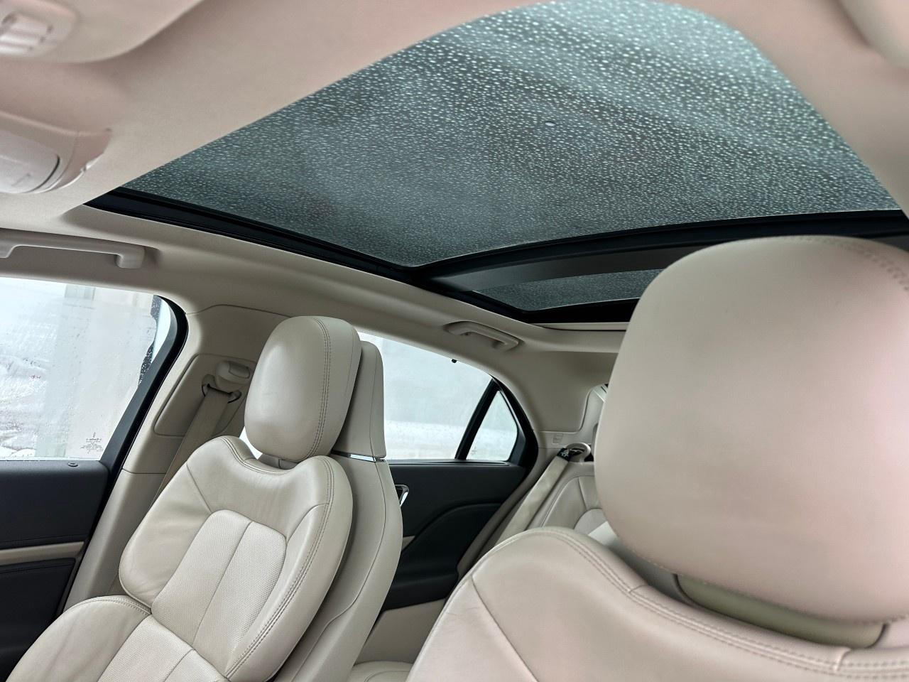 2017 Lincoln Continental 4DR SDN RESERVE Photo