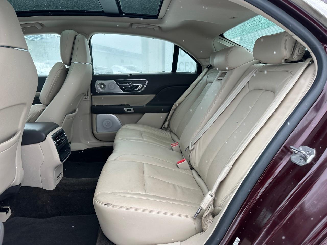 2017 Lincoln Continental 4DR SDN RESERVE Photo