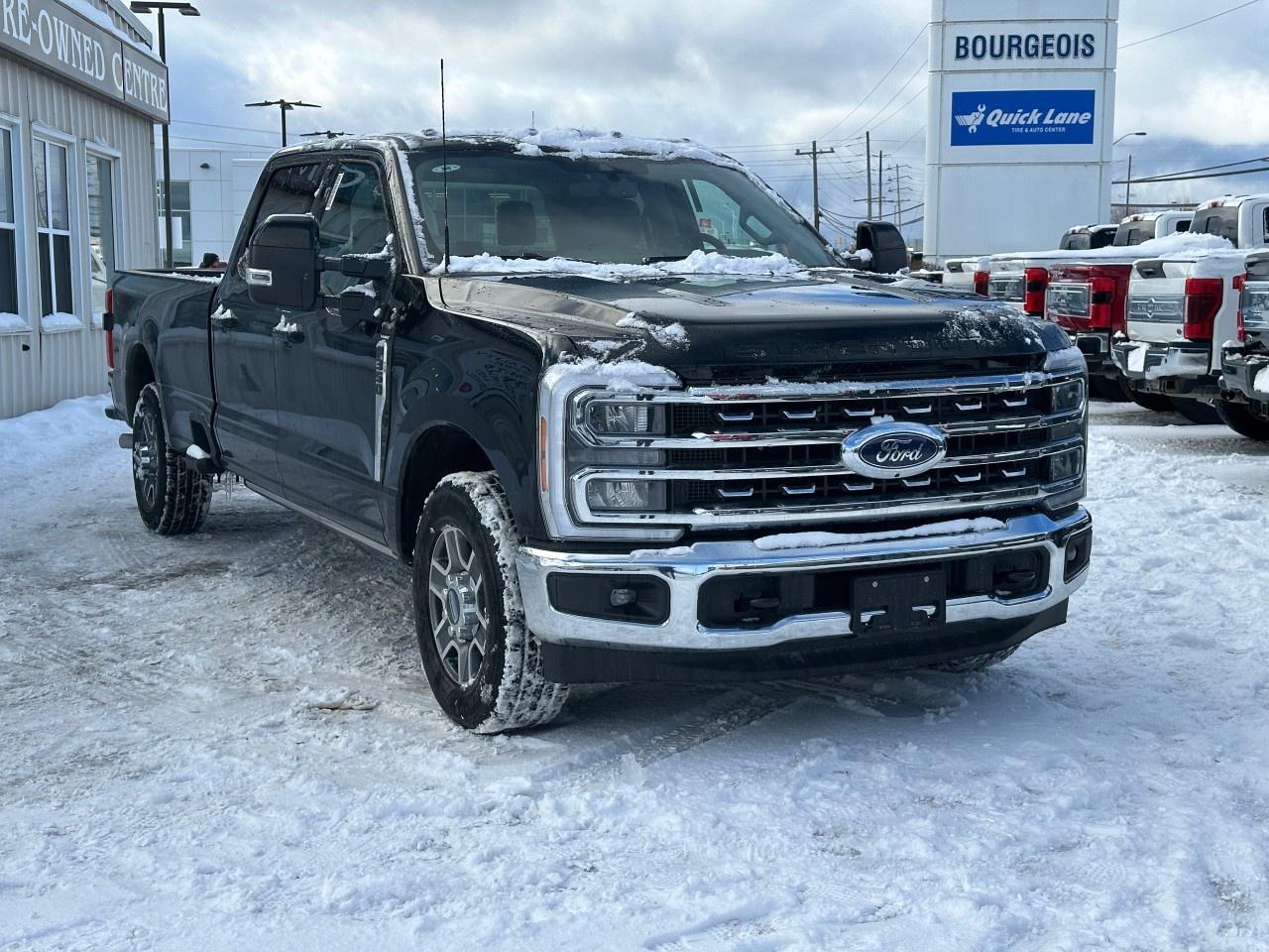 2026 Ford F-350 Super Duty SRW LARIAT 2WD Crew Cab 8' Box Photo3