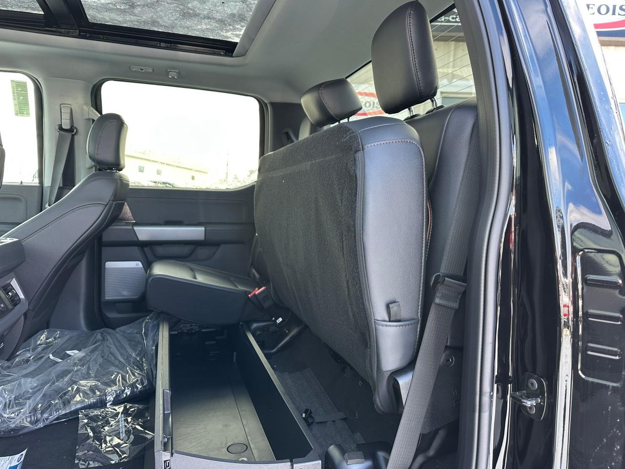 2026 Ford F-350 Super Duty SRW LARIAT 2WD Crew Cab 8' Box Photo