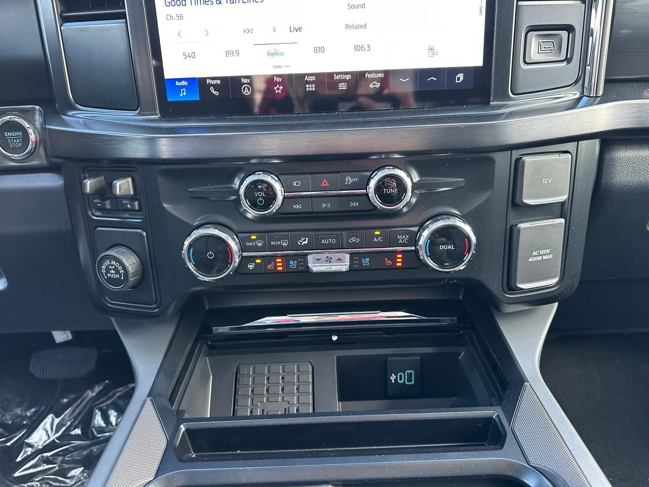 2026 Ford F-350 Super Duty SRW LARIAT 2WD Crew Cab 8' Box Photo