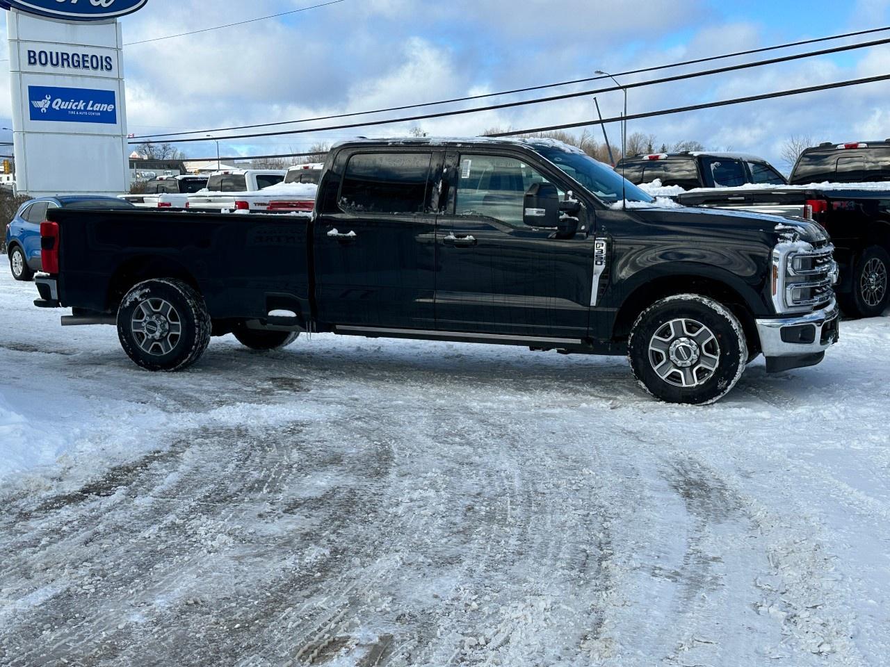 2026 Ford F-350 Super Duty SRW LARIAT 2WD Crew Cab 8' Box Photo