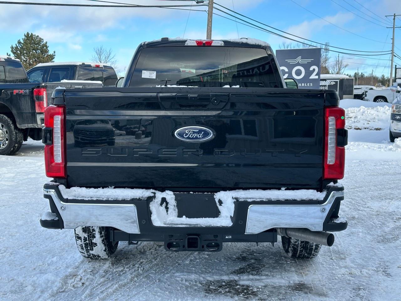 2026 Ford F-350 Super Duty SRW LARIAT 2WD Crew Cab 8' Box Photo