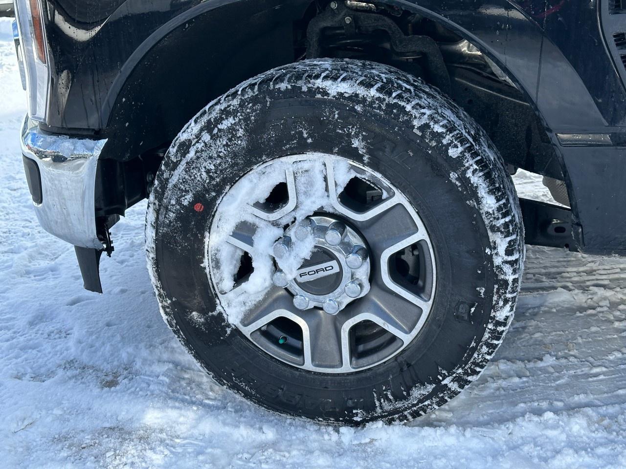 2026 Ford F-350 Super Duty SRW LARIAT 2WD Crew Cab 8' Box Photo