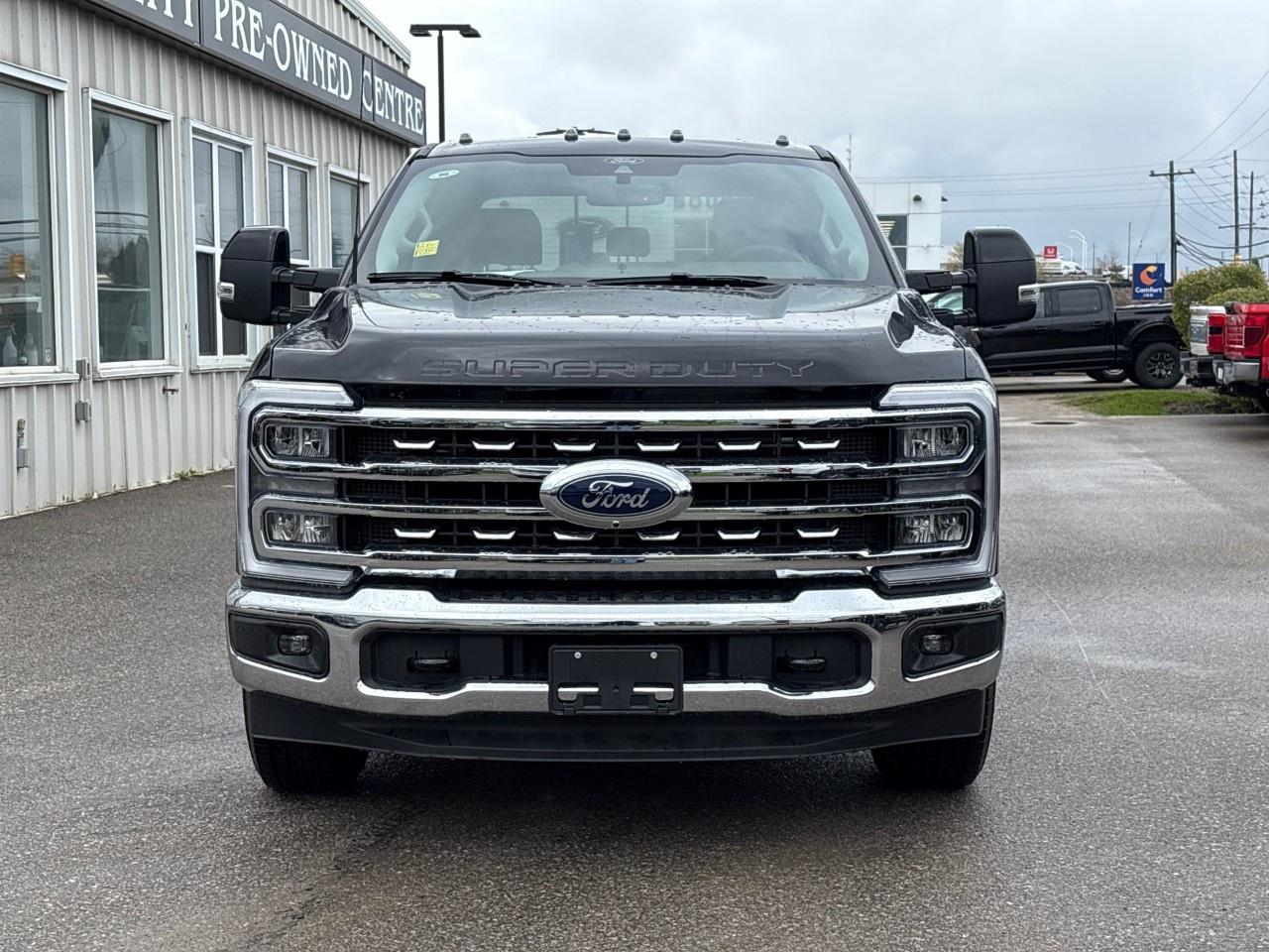 2026 Ford F-350 Super Duty SRW LARIAT 2WD Crew Cab 8' Box Photo