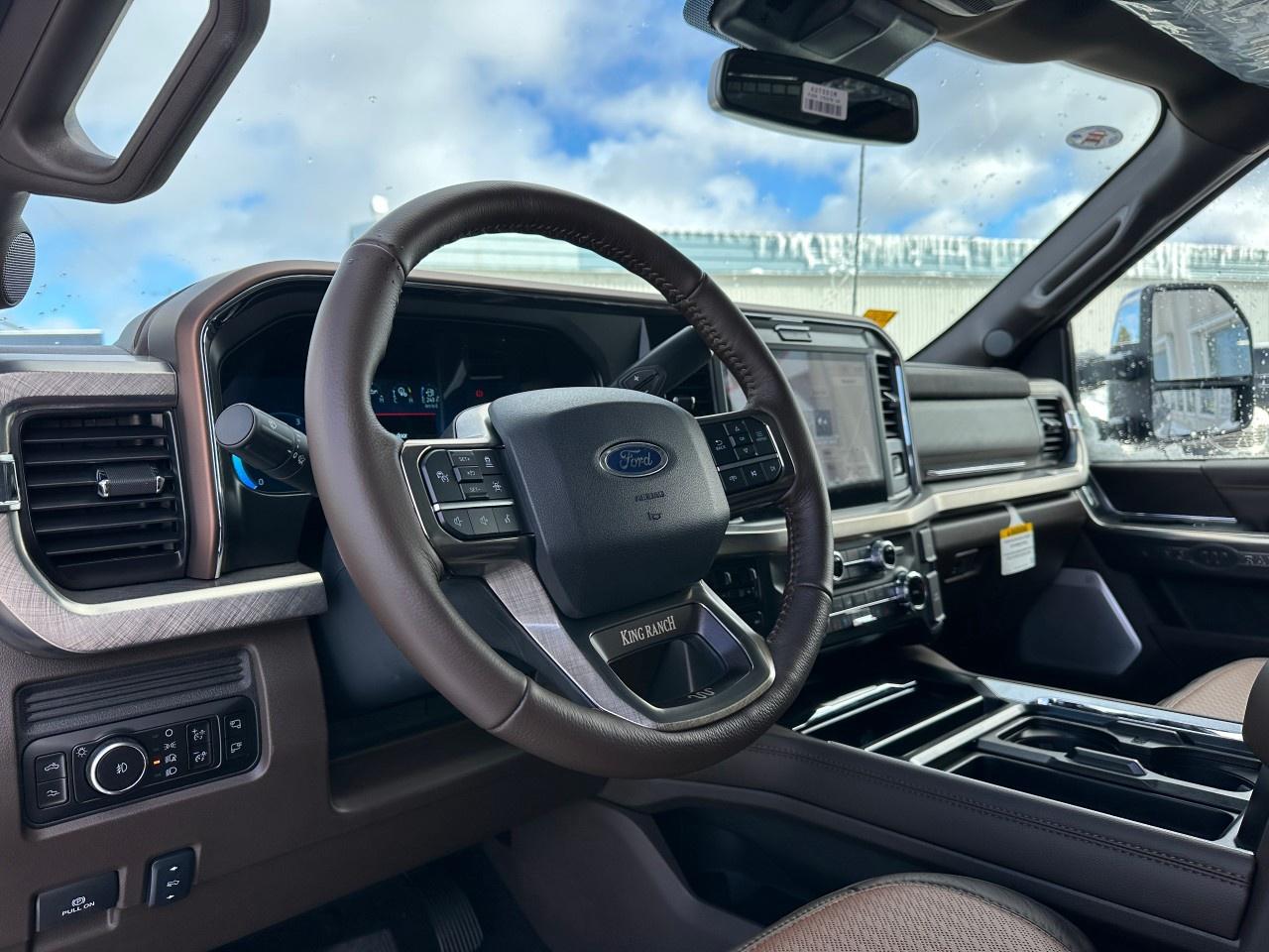 2026 Ford F-250 Super Duty SRW KING RANCH 4WD CREW CAB 6.75' BOX Photo
