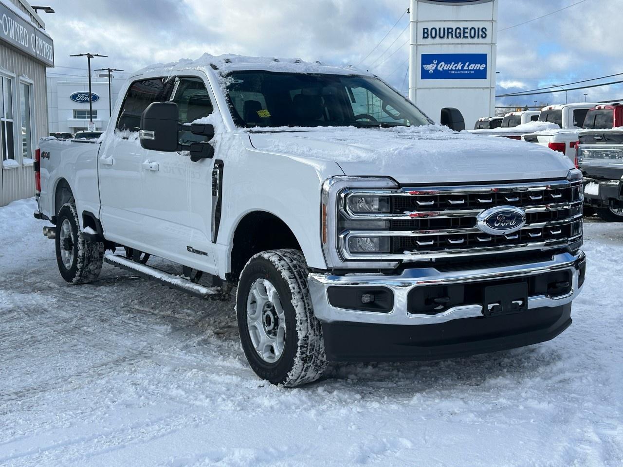 2026 Ford F-350 Super Duty SRW XLT 4WD CREW CAB 6.75' BOX Photo3