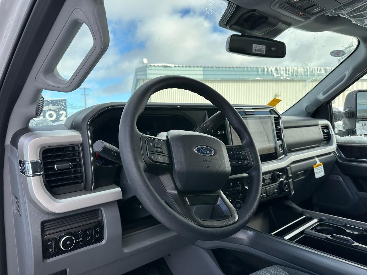 2026 Ford F-350 Super Duty SRW XLT 4WD CREW CAB 6.75' BOX Photo