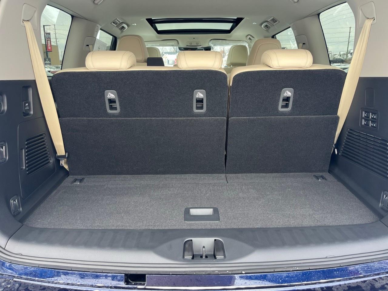 2026 Nissan Armada 4X4 PLATINUM Photo