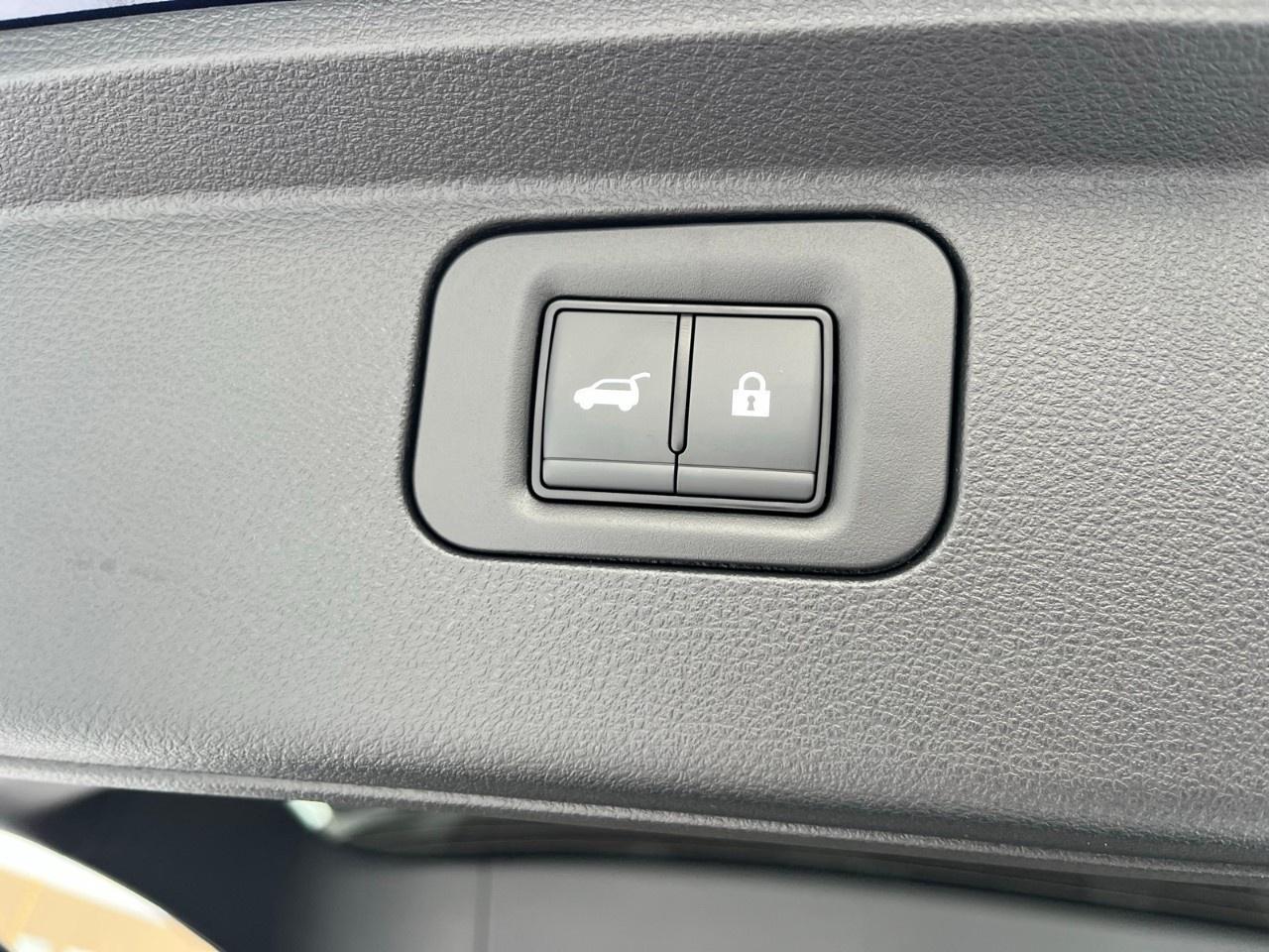 2026 Nissan Armada 4X4 PLATINUM Photo