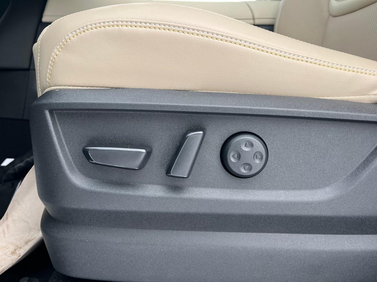 2026 Nissan Armada 4X4 PLATINUM Photo