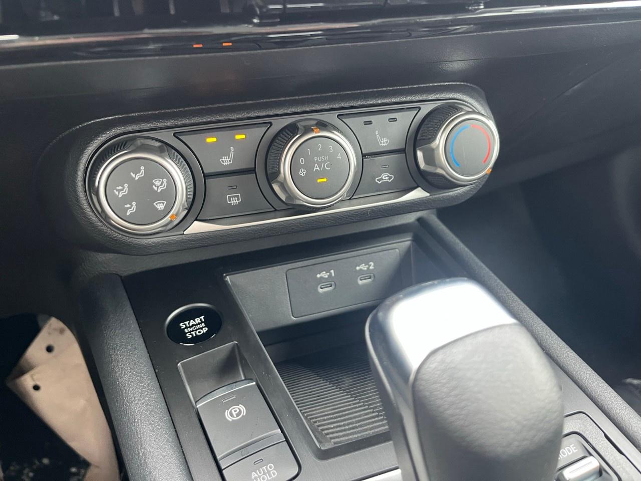 2026 Nissan Kicks S AWD Photo