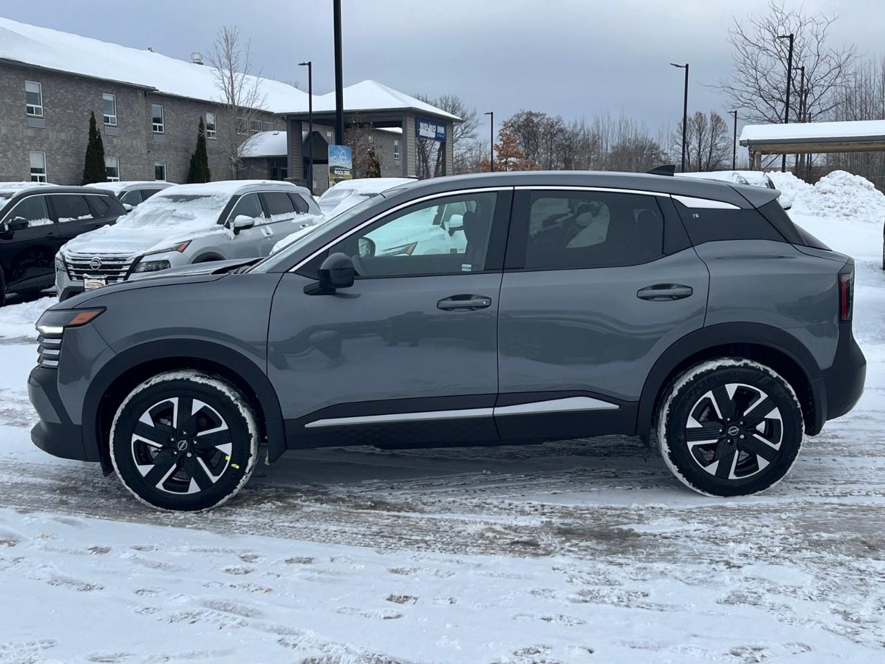 2026 Nissan Kicks SV AWD Photo4