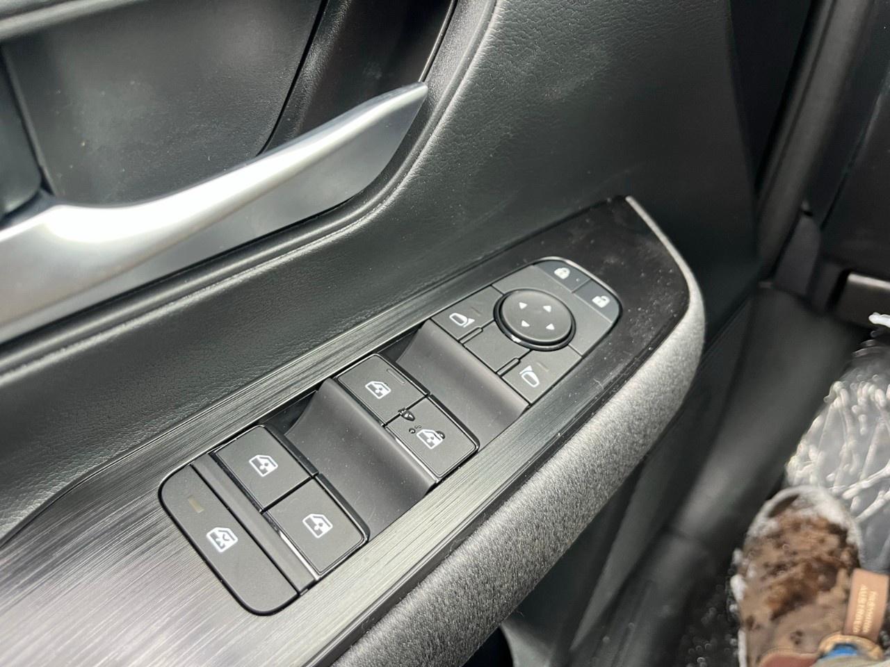 2026 Nissan Kicks SV AWD Photo