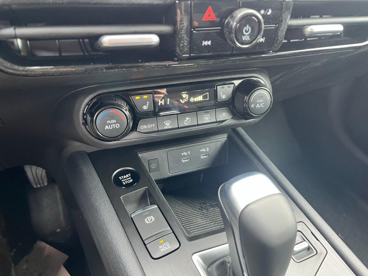 2026 Nissan Kicks SV AWD Photo