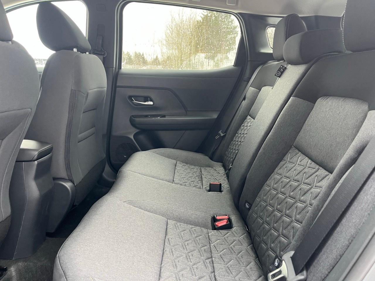 2026 Nissan Kicks SV AWD Photo