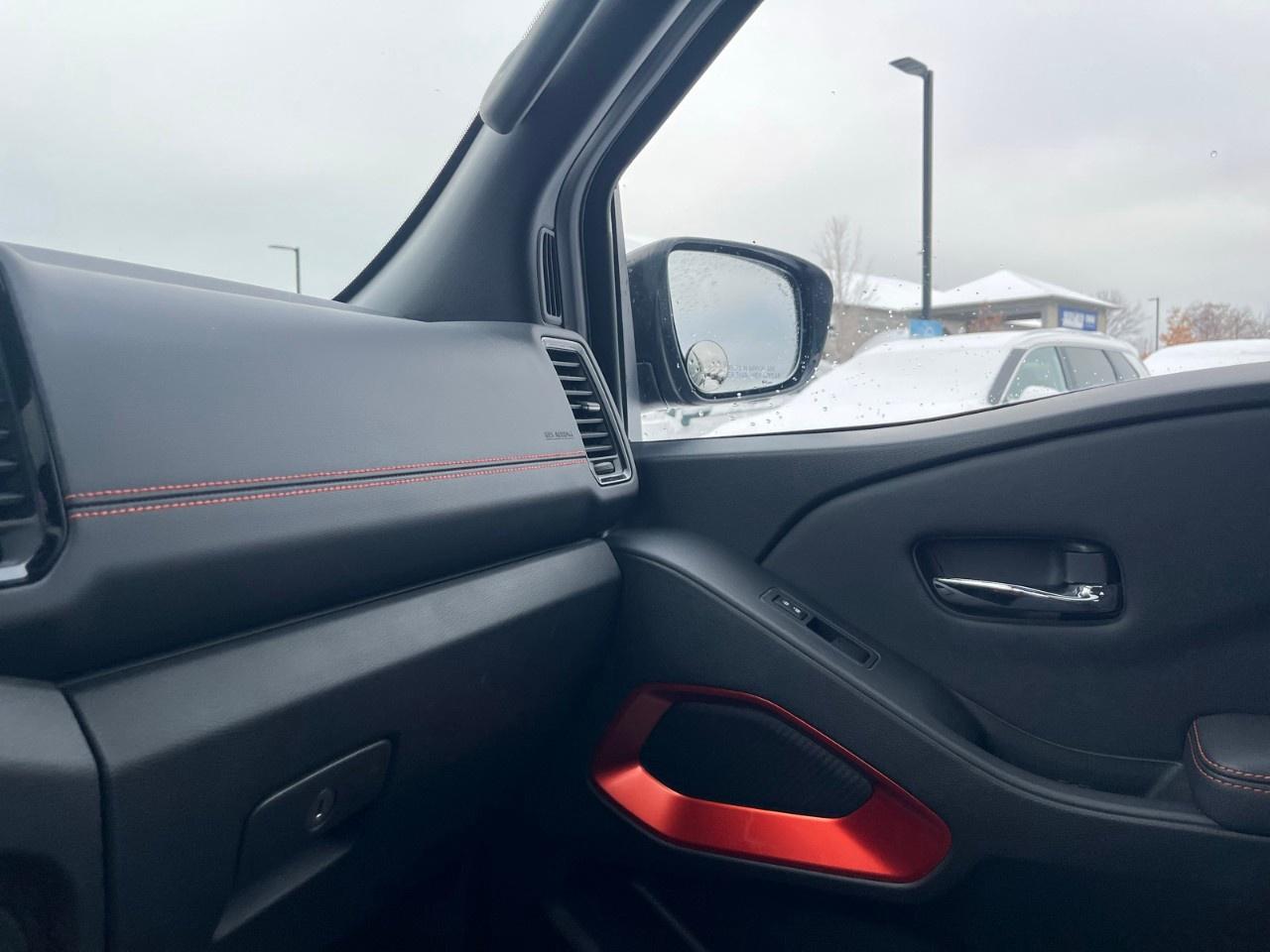 2022 Nissan Frontier Crew Cab 4x4 PRO-4X Auto Photo