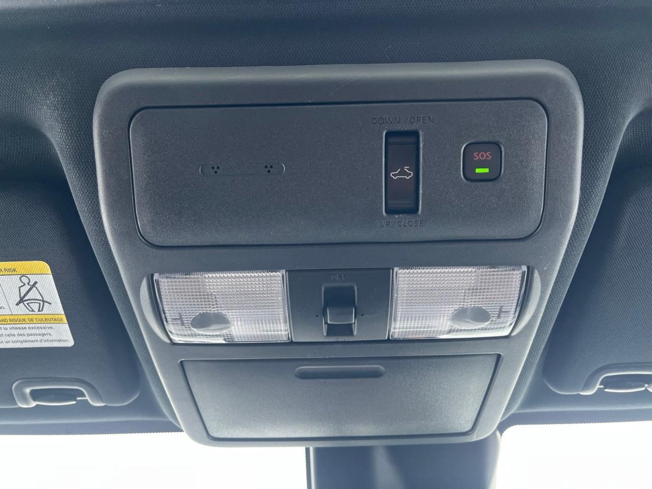 2022 Nissan Frontier Crew Cab 4x4 PRO-4X Auto Photo