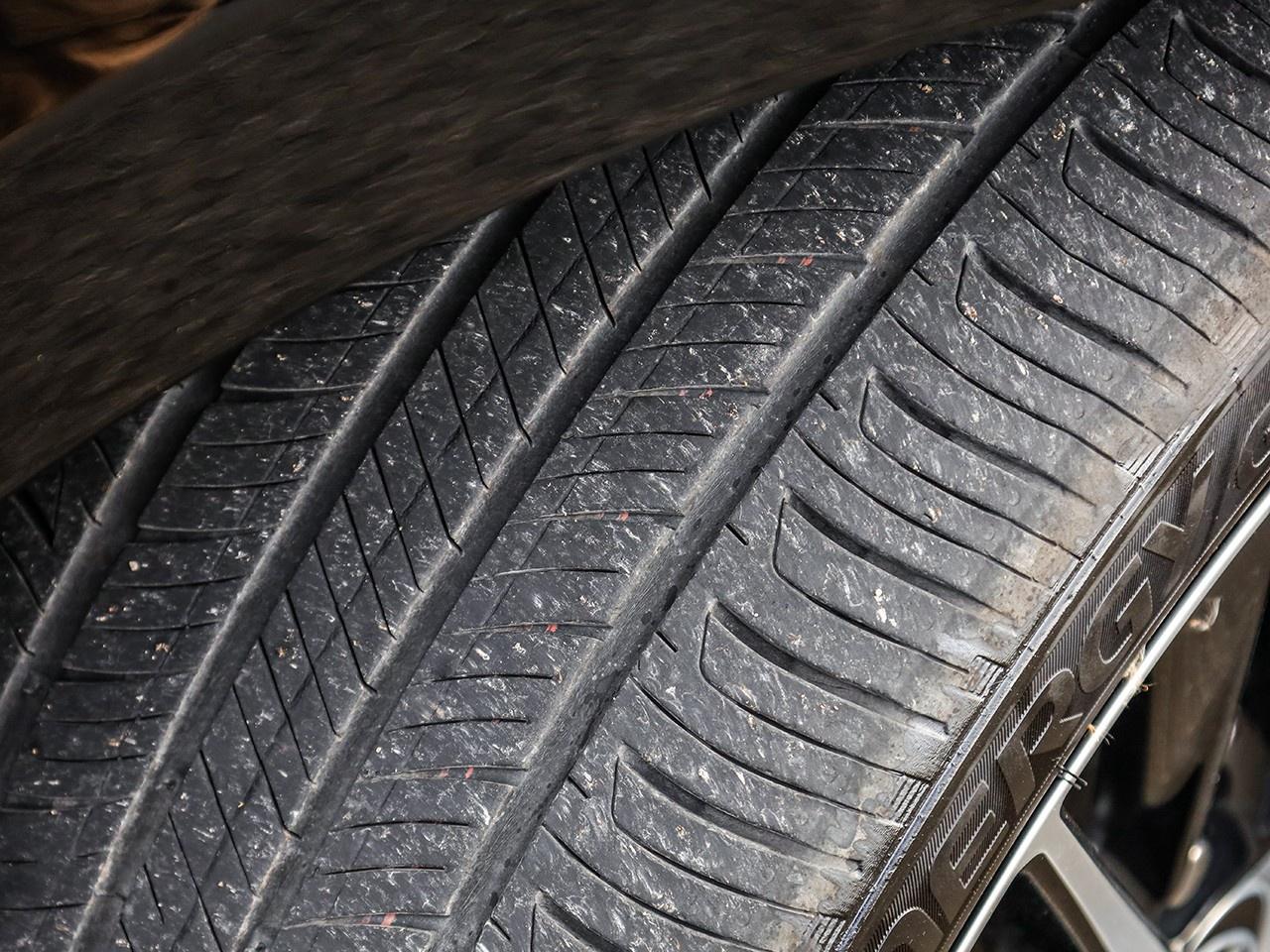 2024 Toyota Camry SE Photo