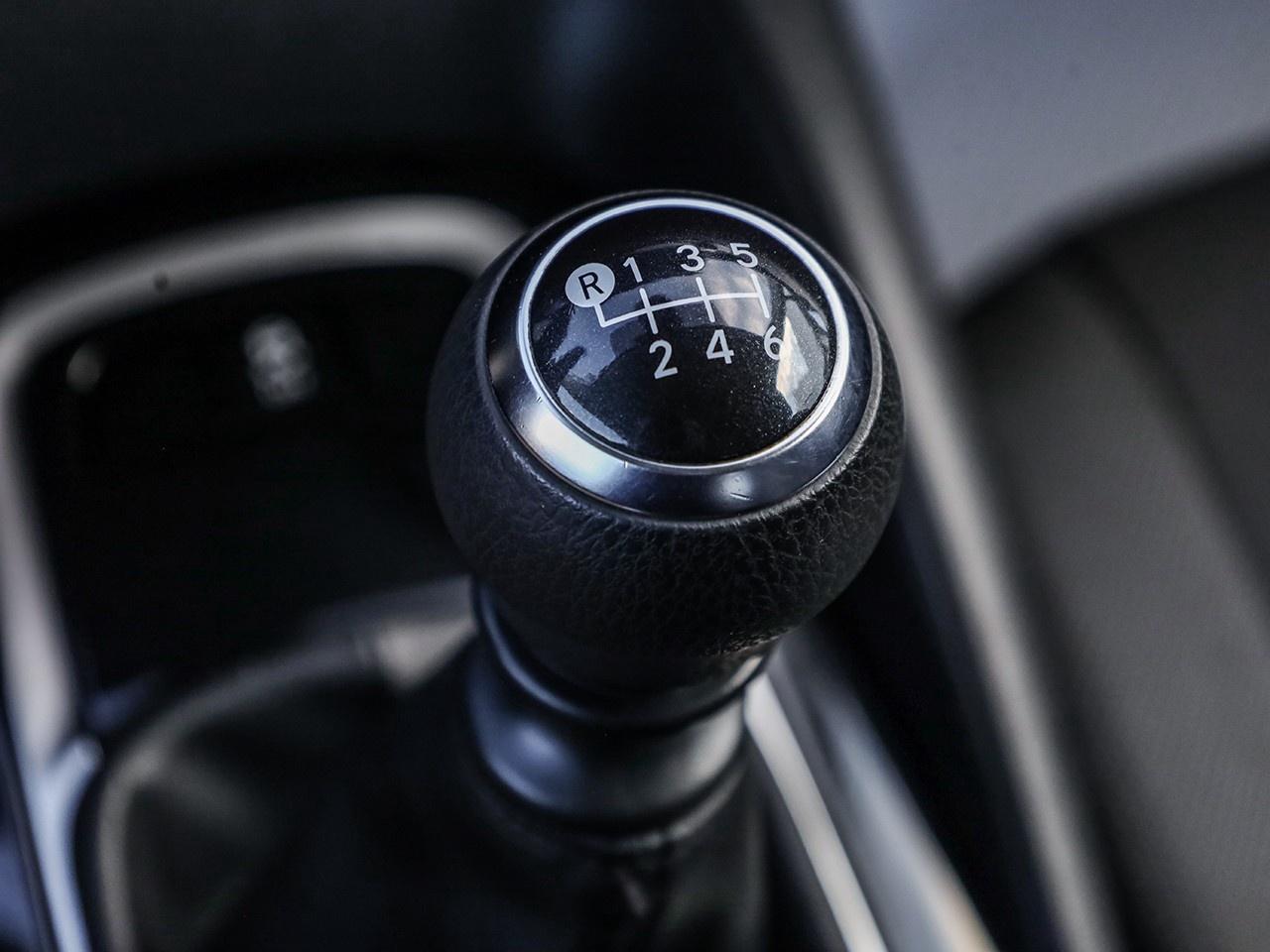 2021 Toyota Corolla L Photo