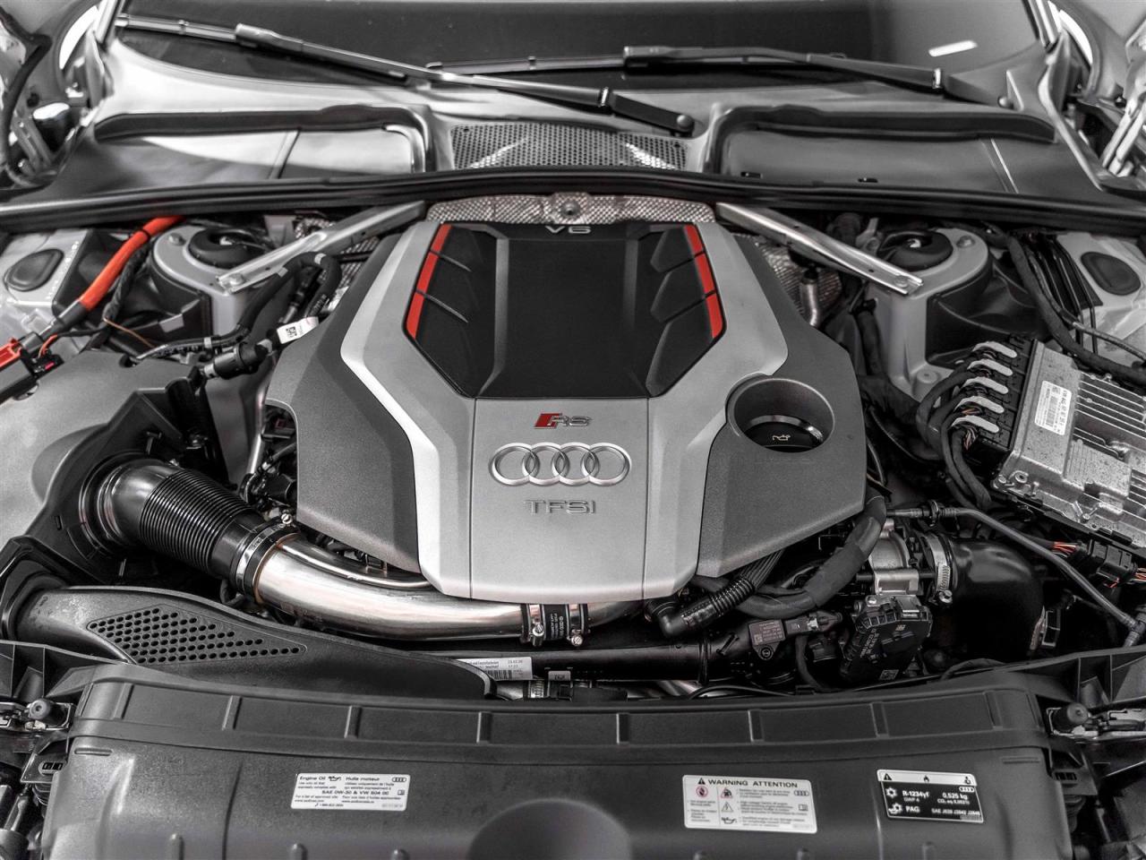 2025 Audi RS 4 SPORTBACK|BLACK OPTIC|HEADS-UP|CARBON|MASSAGE|ADAPT CRUISE Photo