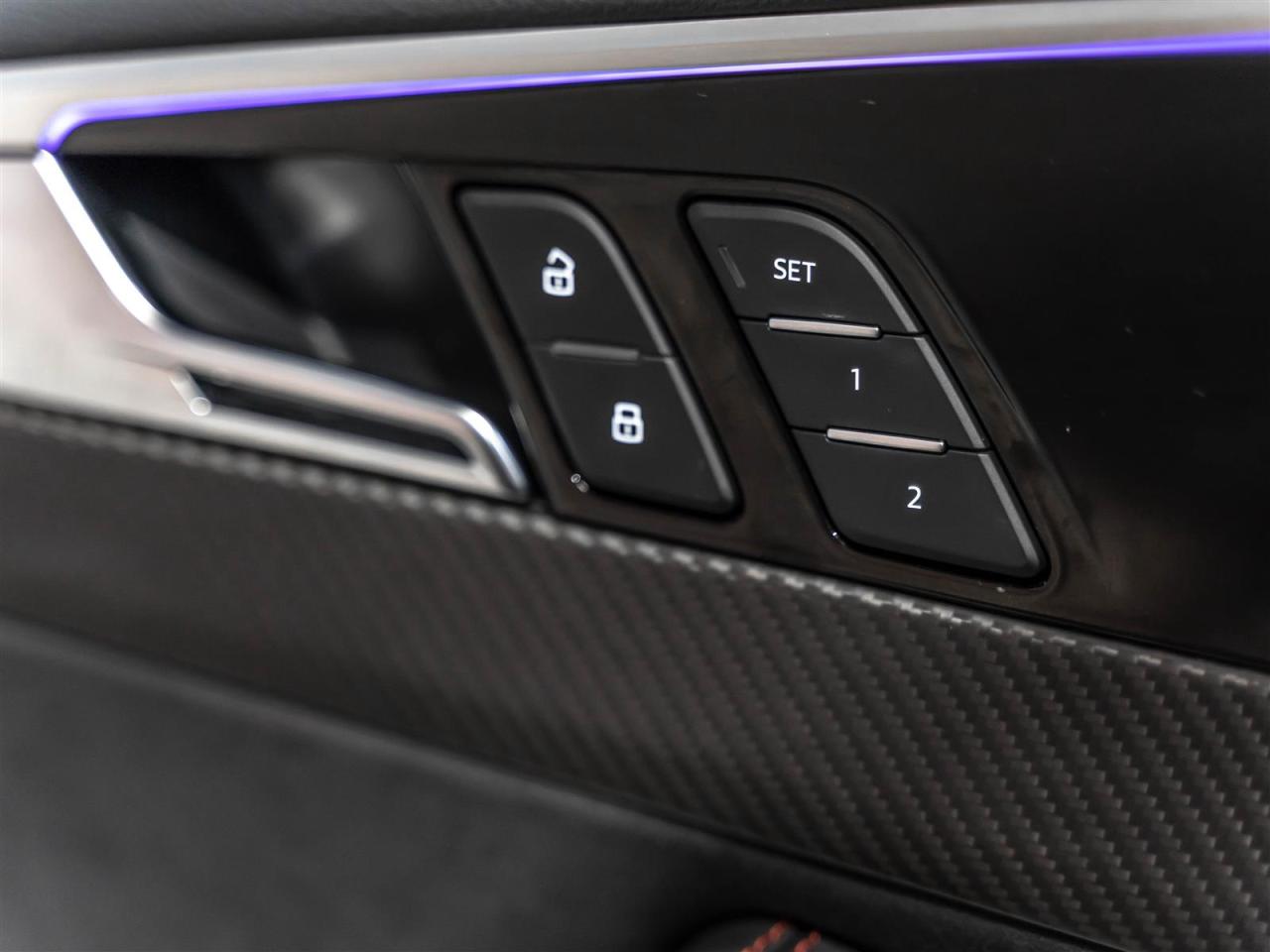 2025 Audi RS 4 SPORTBACK|BLACK OPTIC|HEADS-UP|CARBON|MASSAGE|ADAPT CRUISE Photo