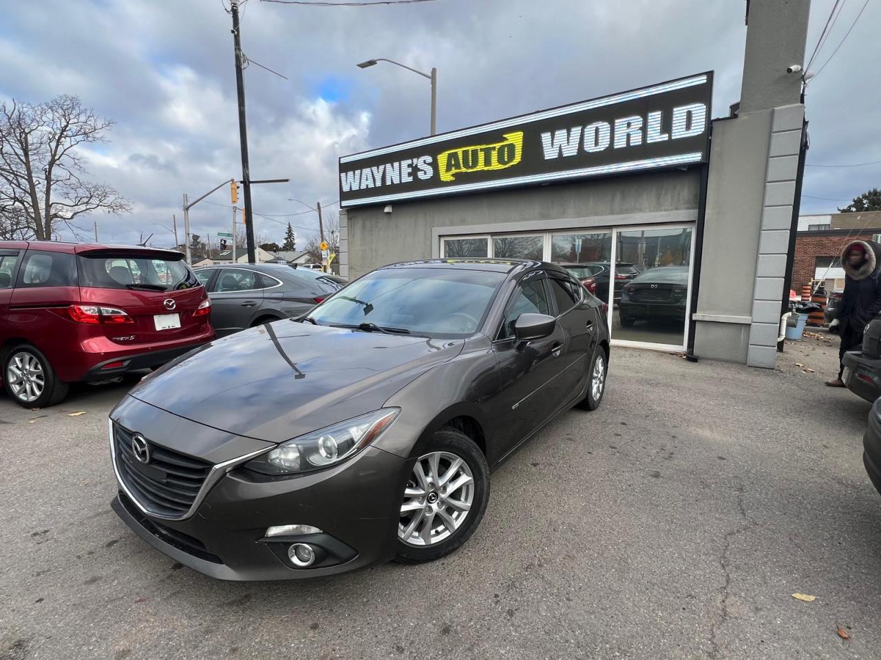 OUR VEHICLES COME FULLY CERTIFIED AT NO EXTRA COST,FINANCING AVAILABLE AS LOW AS 7.20% ON APPROVED CREDIT ON MOST VEHICLES, COME BY IN PERSON OR BY TRUSTED AND EASY ONLINE APPLICATION. **WE ARE A PROUD MEMEBER OF UCDA ** ONLINE CREDIT APPLICATION https://creditonline.dealertrack.ca/Web/Default.aspx?Token=e7618860-8f22-4e62-b461-0747bd7df710&Lang=en ***7 MONTH/11000 km POWERTRAIN WARRANTY WITH A $1000. PER CLAIM LIMIT INCLUDED IN THE ADVERTISED PRICE.*** <br/>