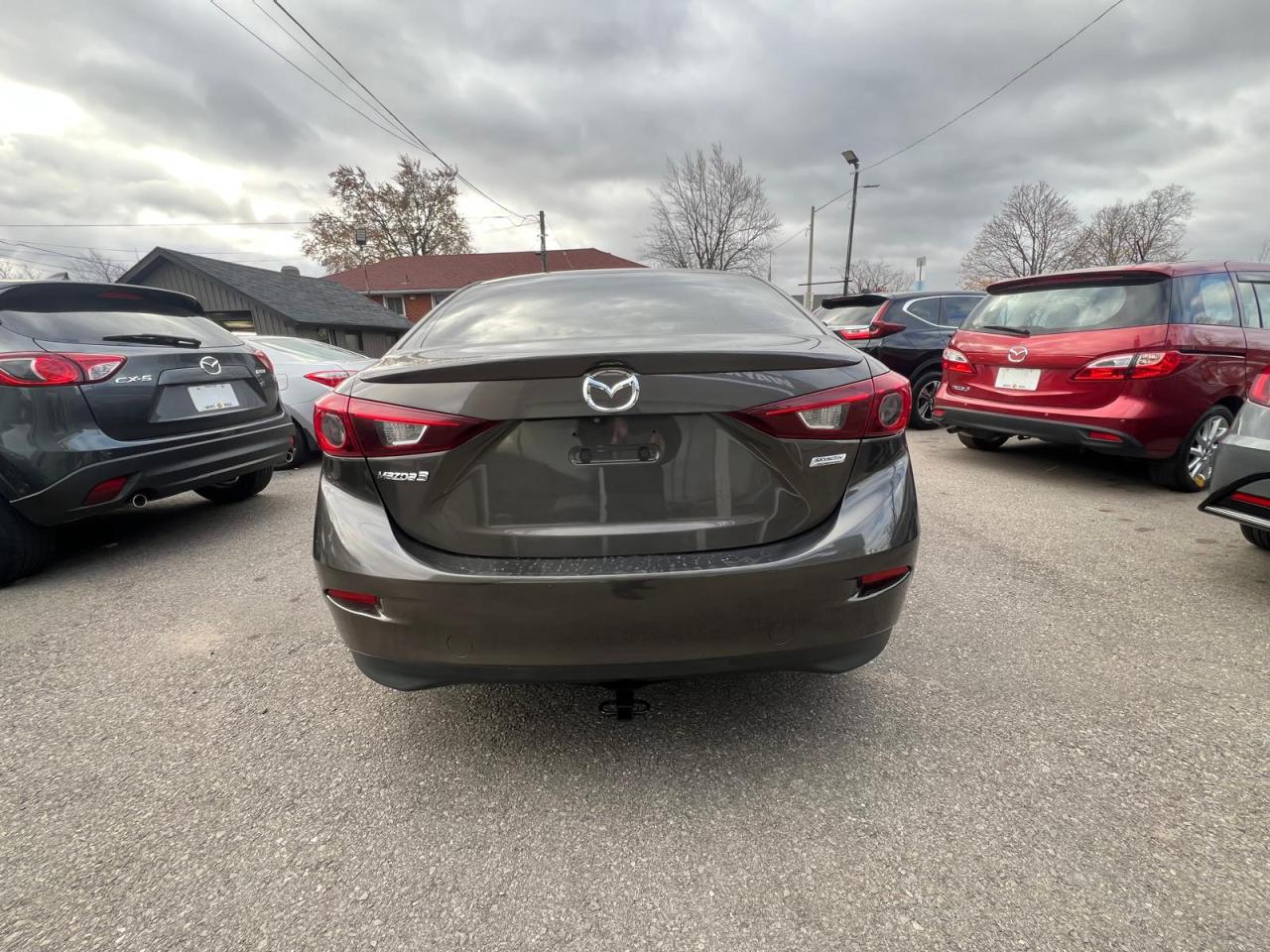 2015 Mazda MAZDA3 GS Photo3