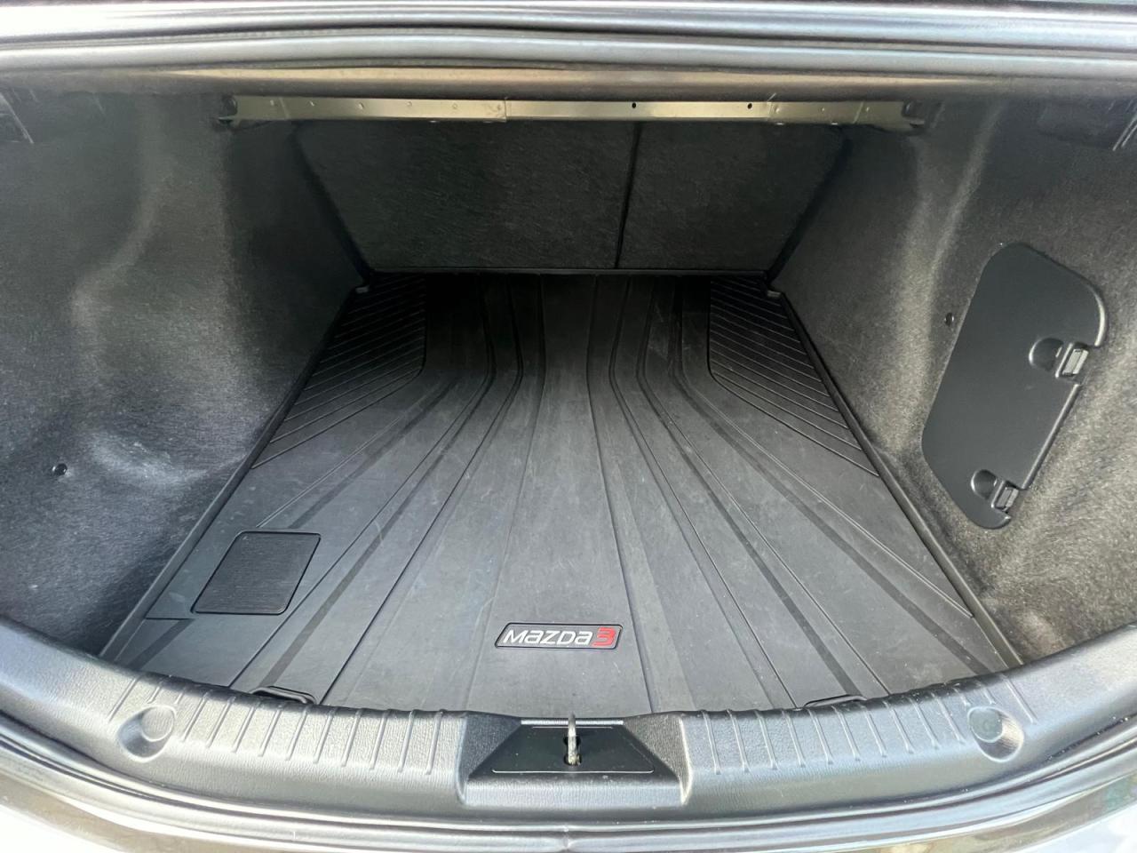 2015 Mazda MAZDA3 GS Photo