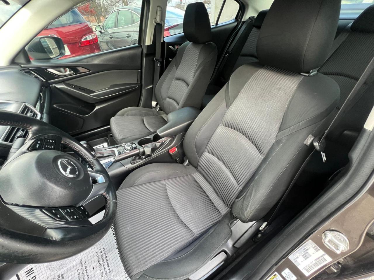 2015 Mazda MAZDA3 GS Photo