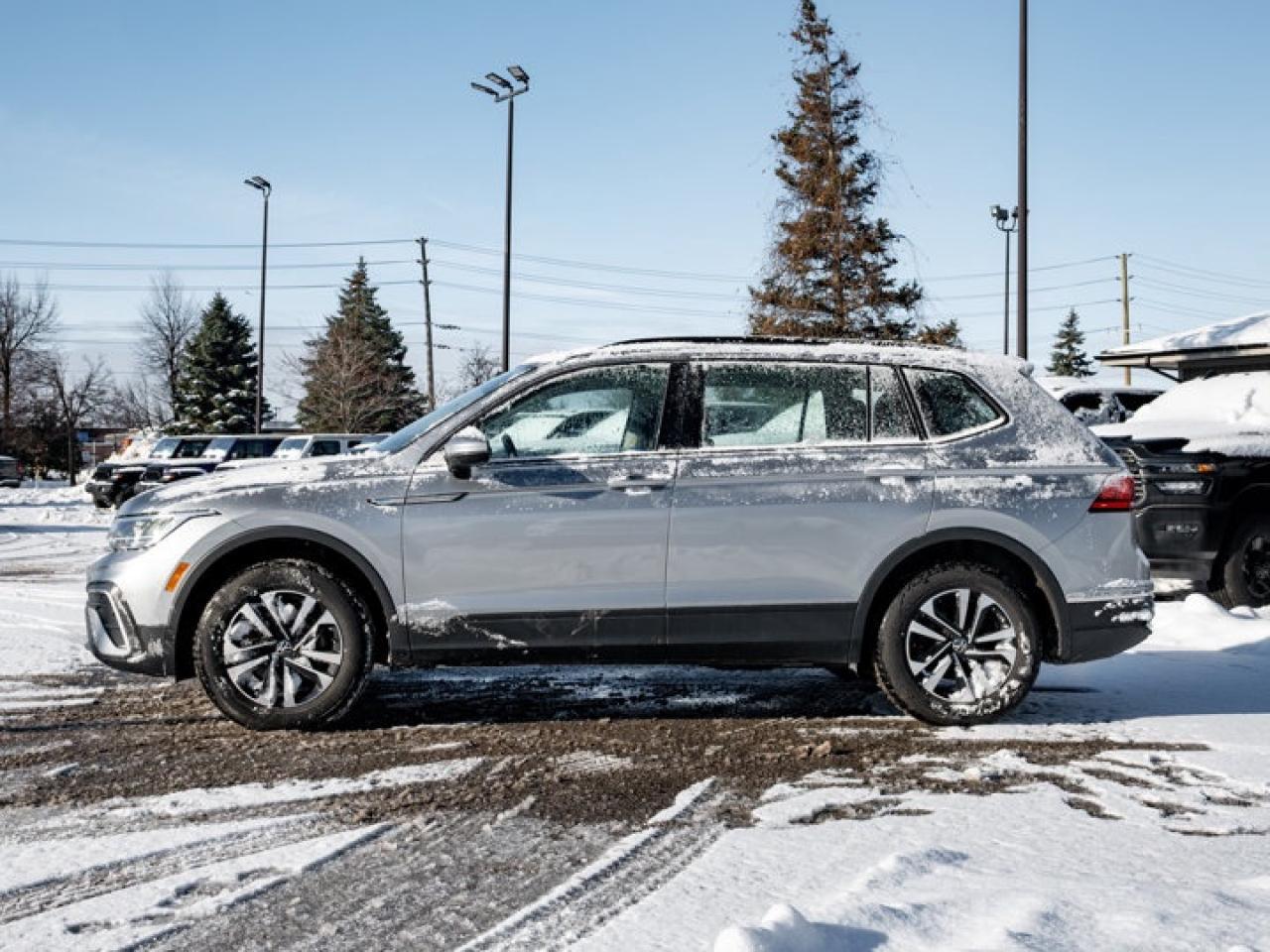 2024 Volkswagen Tiguan Trendline Photo4