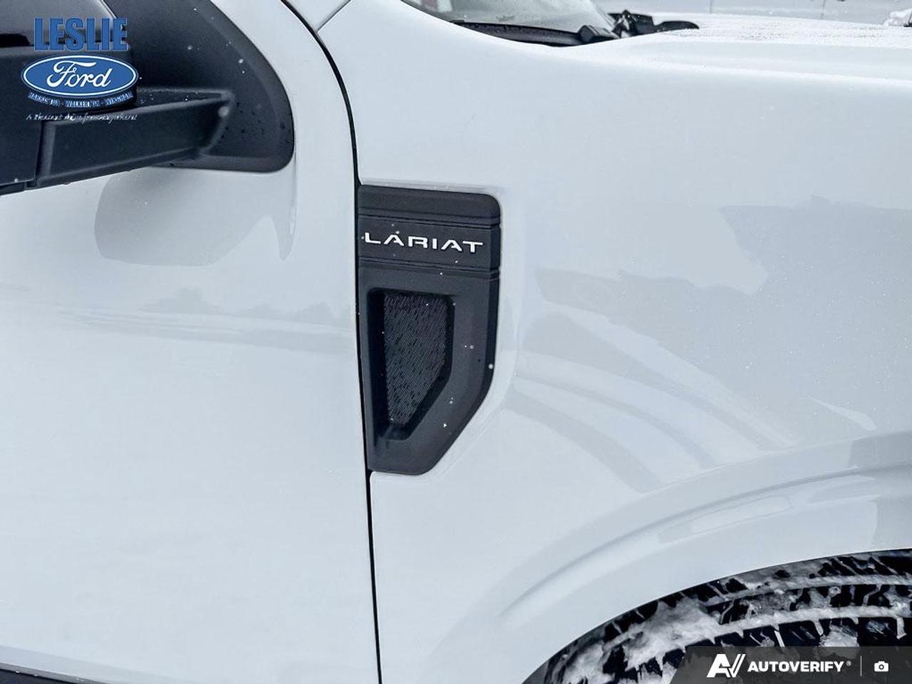 2026 Ford Maverick Lariat SuperCrew Hybrid AWD Photo