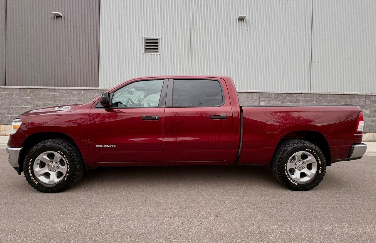 2019 RAM 1500 Crew cab 4x4 6’4 box - Photo #3