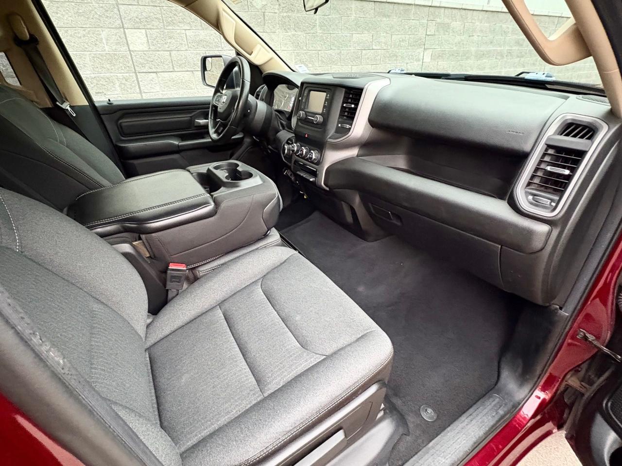 2019 RAM 1500 Crew cab 4x4 6’4 box - Photo #9