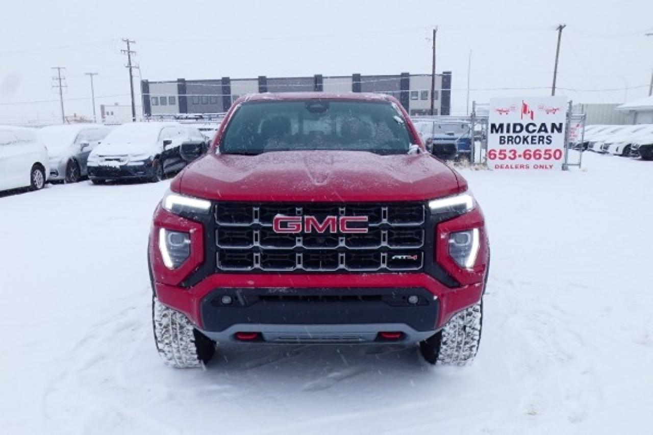 2024 GMC Canyon AT4 w/Htd L, S/R, NAV, BUC - Photo #3