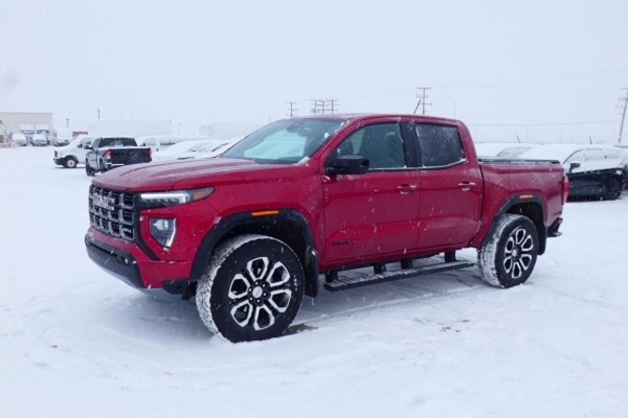 2024 GMC Canyon AT4 w/Htd L, S/R, NAV, BUC - Photo #2