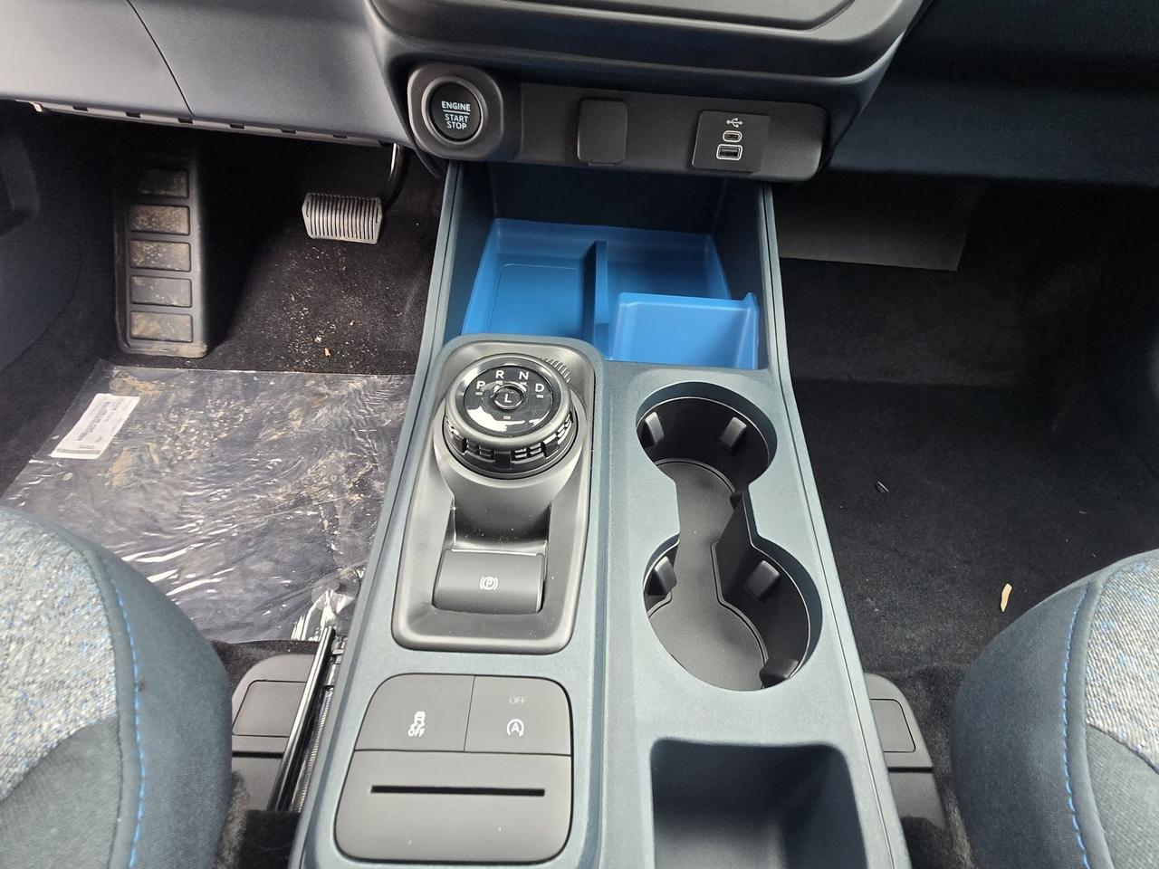 2026 Ford Maverick XLT, MOONROOF, CO-PILOT360, 13.2" TOUCHSCREEN Photo