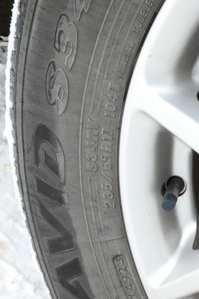 2024 Chrysler Grand Caravan SXT 2WD w/Htd cloth, Htd wheel, NAV, BUC - Photo #18