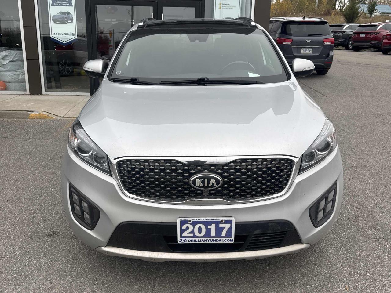 2017 Kia Sorento SX | V6 | AWD | 7 Seater | Leather | Pano Roof ++ Photo18