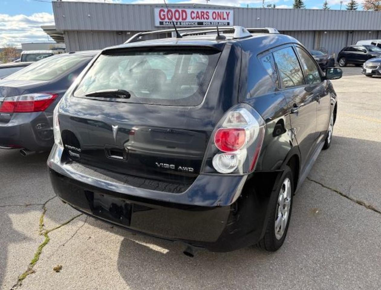 2009 Pontiac Vibe AWD Photo3